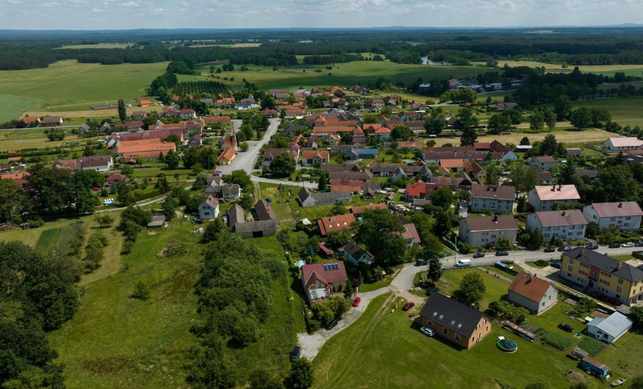 Penzion U Sykoru Třeboň Exteriör bild