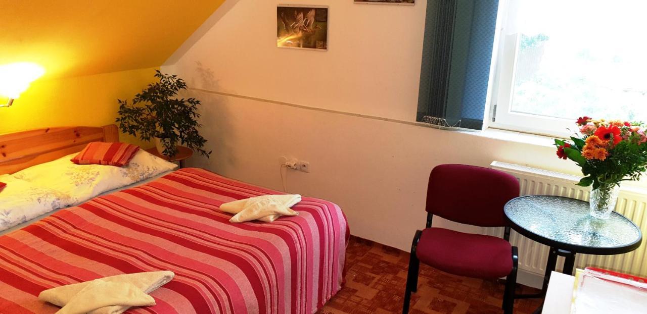 Penzion U Sykoru Třeboň Exteriör bild
